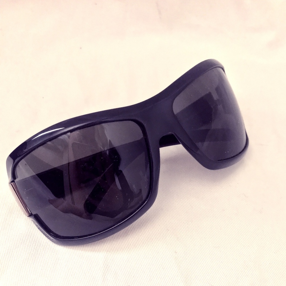 Gucci Black Monogram Sunglasses 1546/S